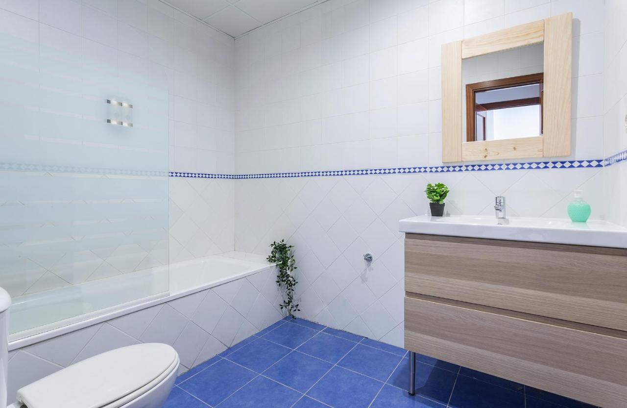 Acceso Sevilla Piscina Moderno Parking Gratis 볼무요스 외부 사진