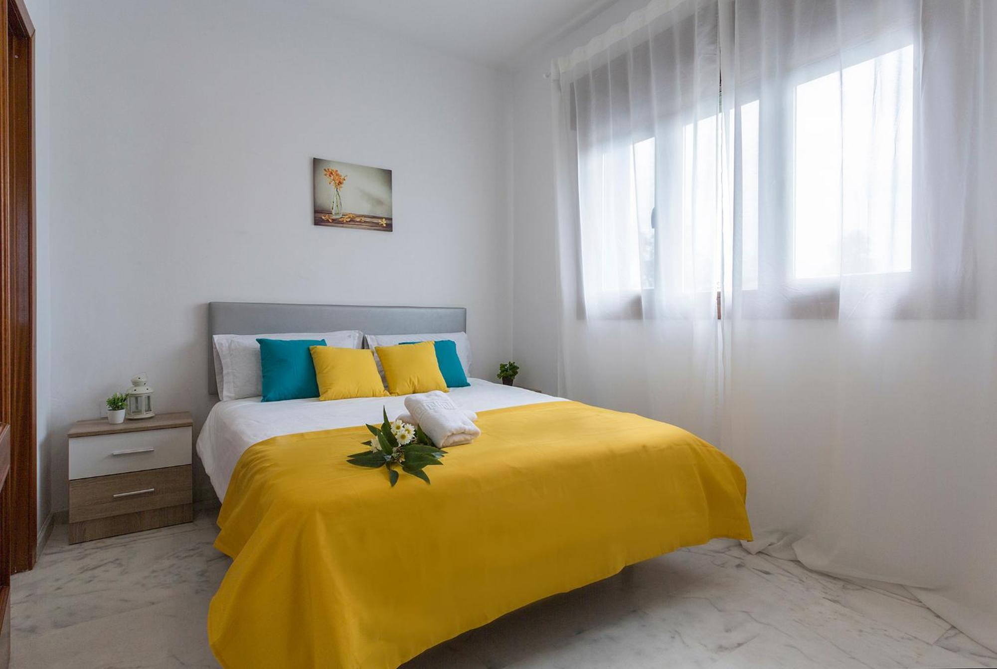 Acceso Sevilla Piscina Moderno Parking Gratis 볼무요스 외부 사진